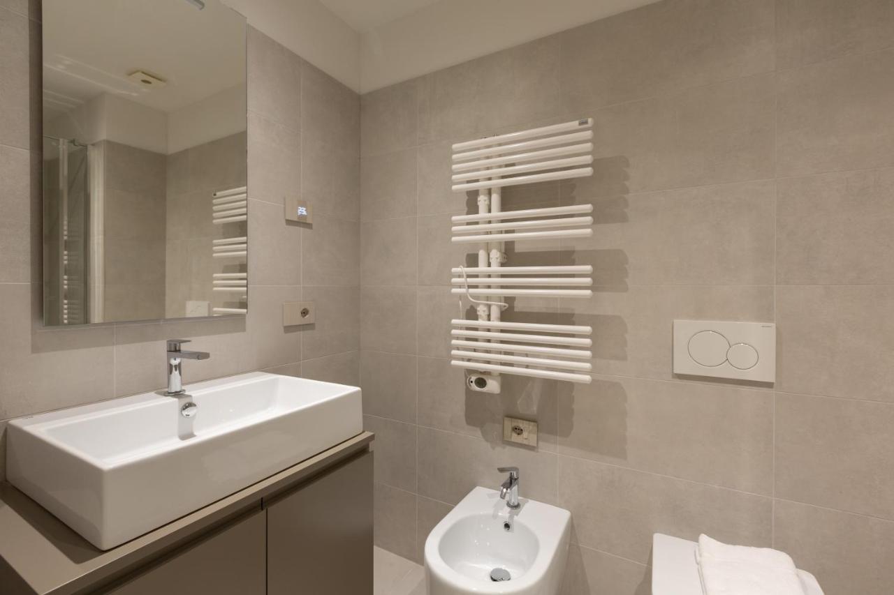 Cozy Flat With Parking Apartment Milan Exterior photo